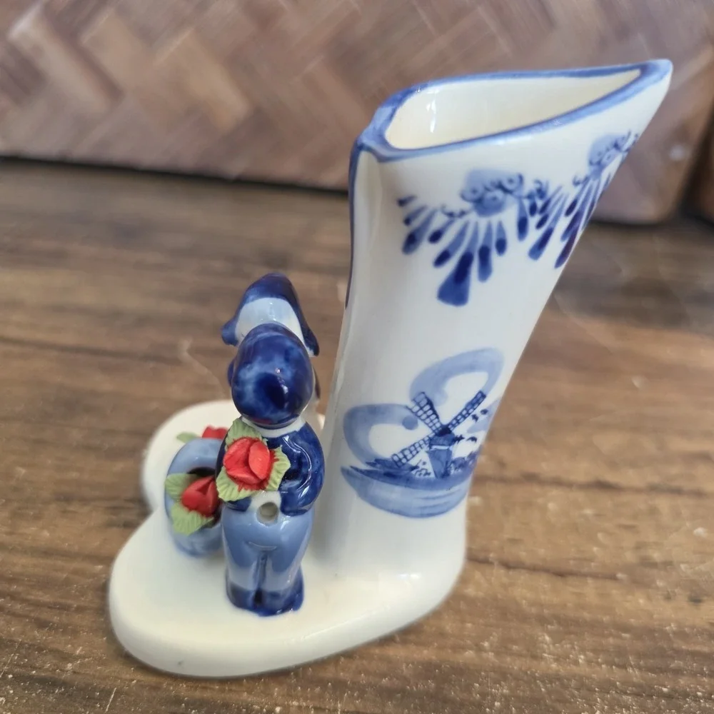 EH Denmark Blue White Porcelain Miniature Bud Vase Kissing Couple Windmill 10577